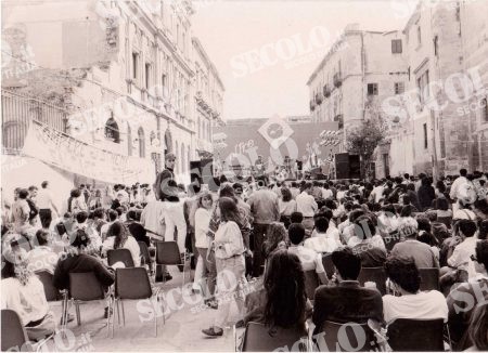 MOVIMENTI GIOVANILI GRUPPI MUSICALI 1
