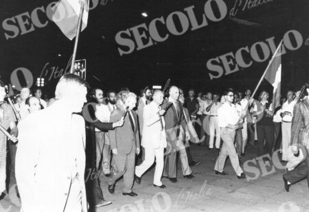 ELEZIONI COMIZI 253