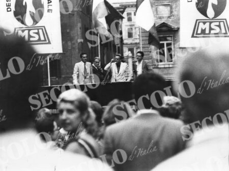 ELEZIONI COMIZI 385