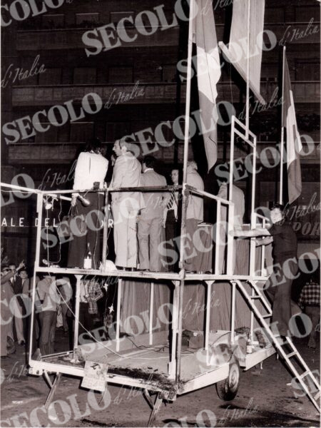 ATTENTATI A SEDI DI PARTITO COMIZIO A PIAZZA BOLOGNA 1