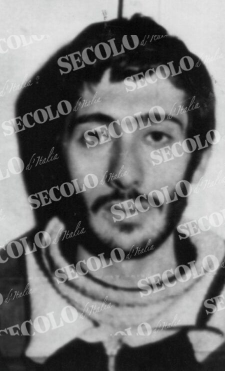ESTREMISMO DI DESTRA VARI 47