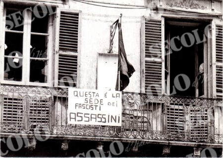 ATTENTATI A SEDI DI PARTITO FEDERAZIONI PROVINCIALI 23