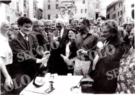 MANIFESTAZIONI PUBBLICHE TERRITORIO- RACCOLTA FIRME 26
