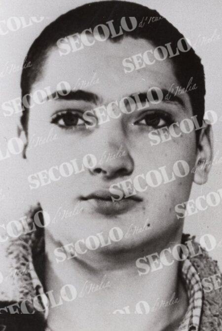 ESTREMISMO DI DESTRA VARI 97